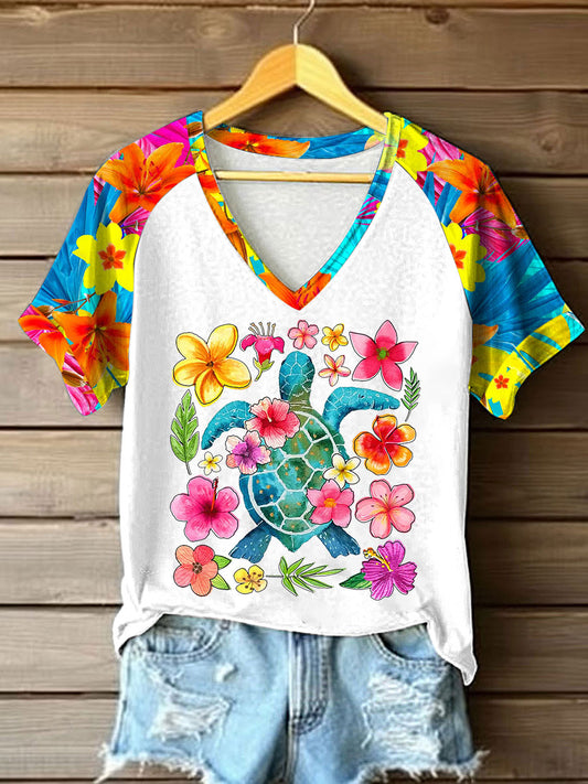 Women's Sea Turtle Printed V-neck Tshirt