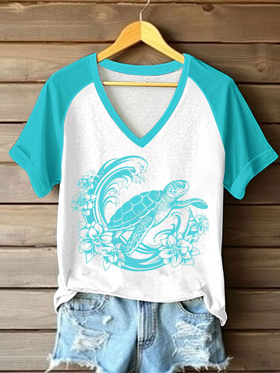Women's Sea Turtle Printed V-neck T-shirt