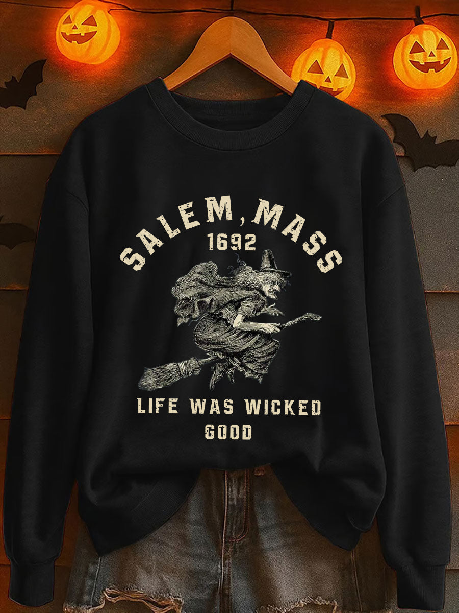 Women's Halloween Salem Mass 1692 Printed Sweatshirt