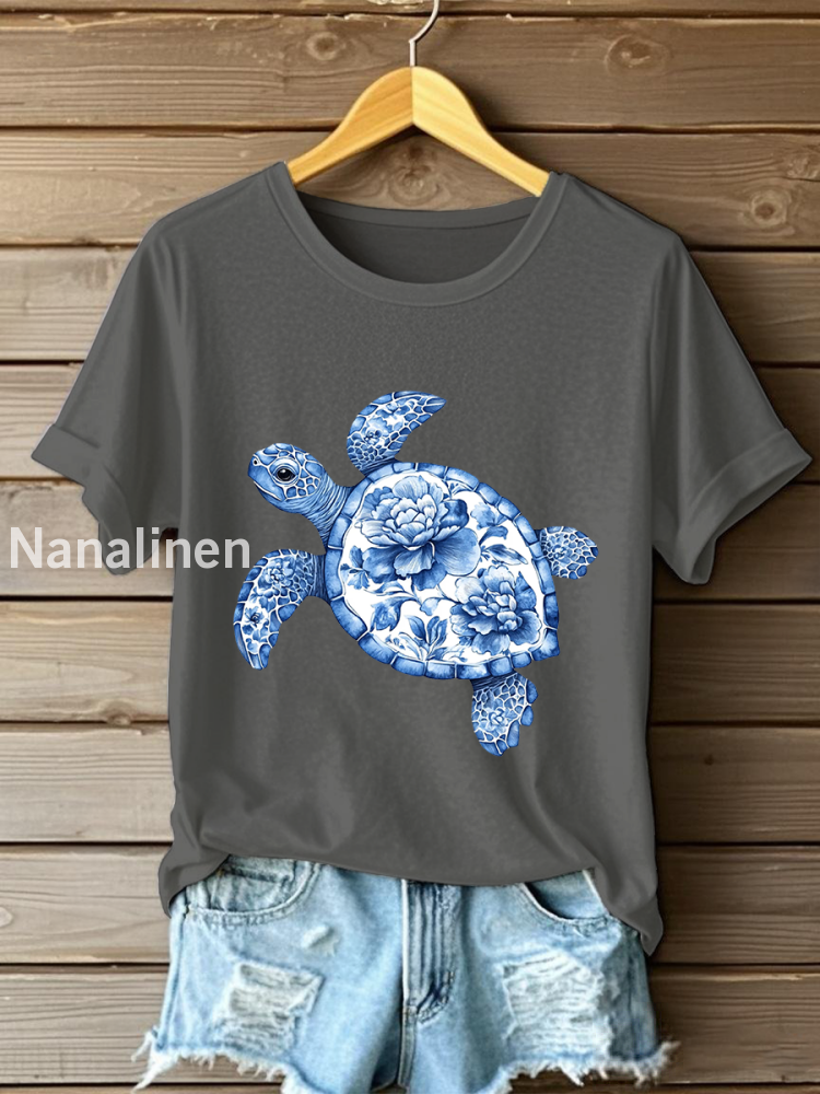 Women’s Floral Turtle Print Casual T-Shirt Dark Gray / S